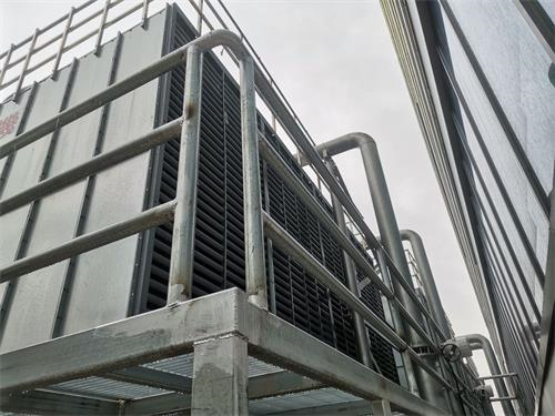 工業冷卻塔需要定期檢查排污？？(工業冷卻塔的作用)