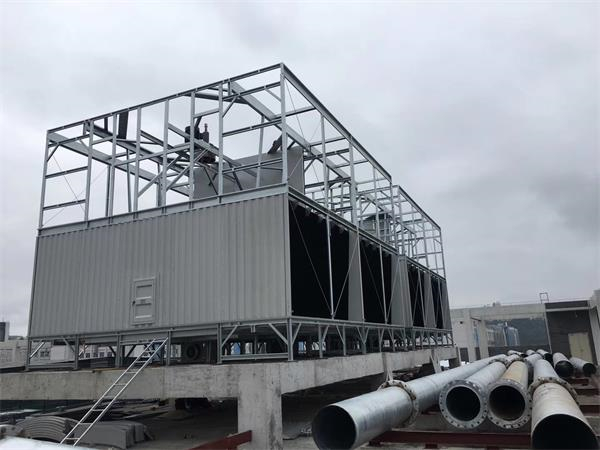 深圳閉式冷卻塔廠家針對冷卻塔集水盤和補水方式(深